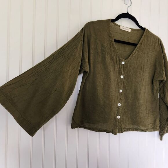 SPIRITHOUSE Green V Neck Bell Sleeve Boho Button Up Blouse Medium - Picture 2 of 5